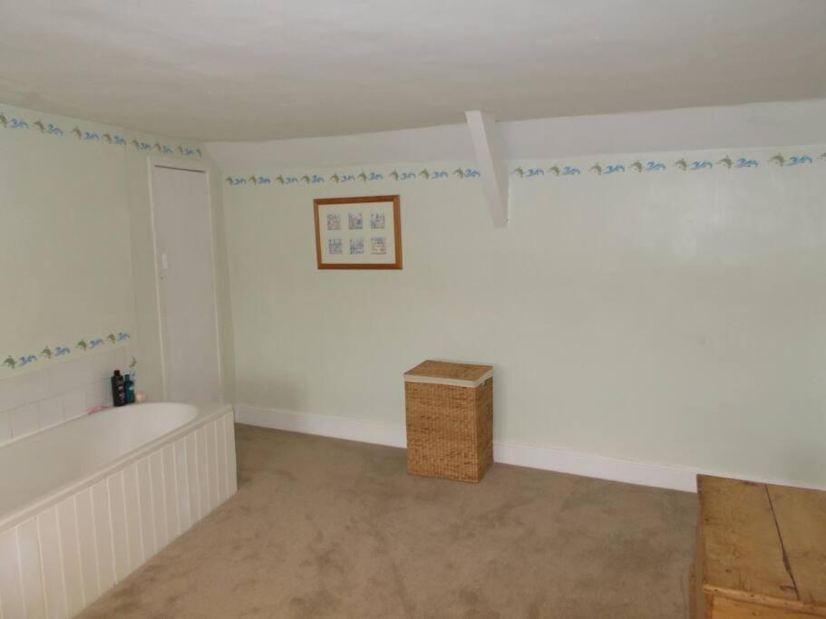 Farmer Bob'S Farmhouse Barnstaple Exterior foto